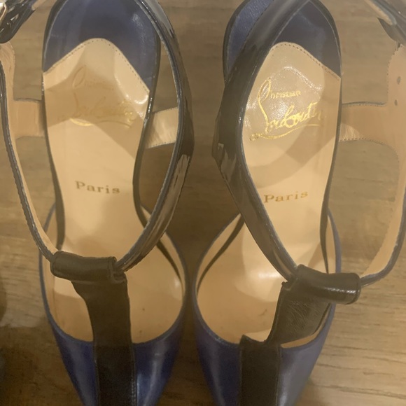 Cristian Louboutin pumps - Picture 7 of 16